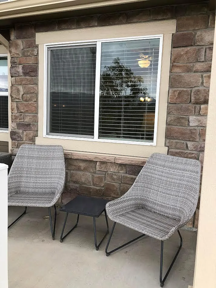3 bed, 2.5 bath, 1692 sqft, $1,950 — Photo 4