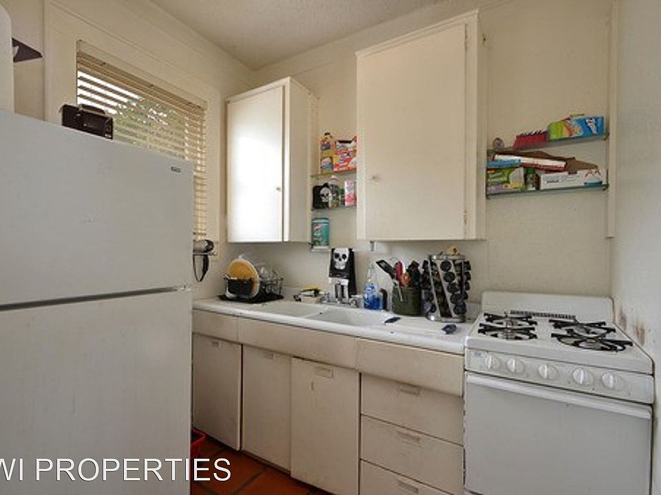 2nd image of 3203 Helms St APT 201