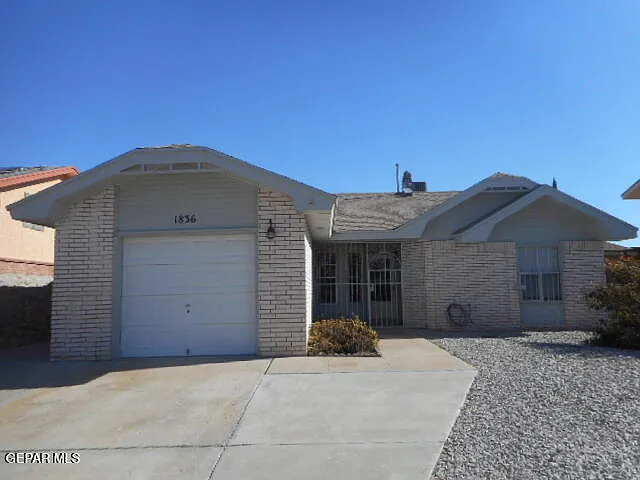 1836 Piedra Roja St — Photo 4