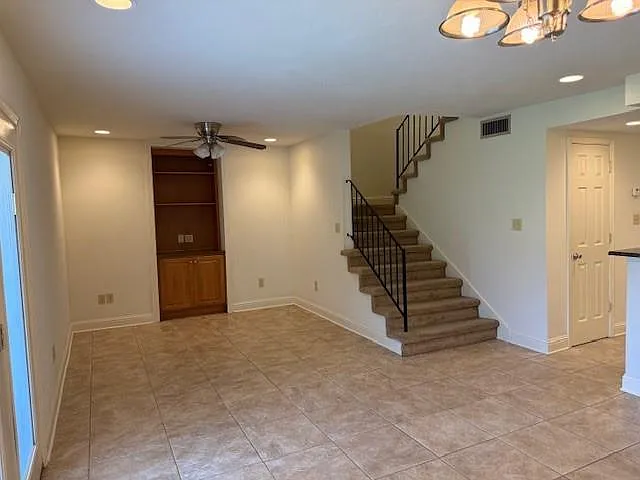 979 Navarre Ave — Photo 7