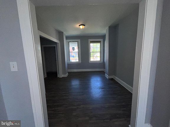 3rd image of 3809 Boarman Ave