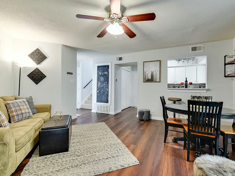 1122 Bluebonnet Ln #A — Photo 11