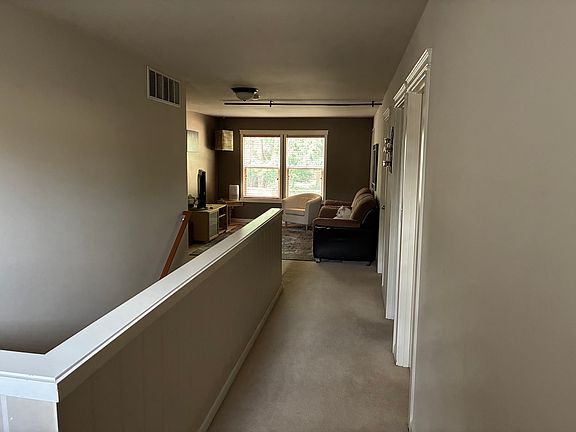 5th image of 24233 237th Way SE