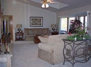 33590 E Pine Cir, Genoa, IL 60135