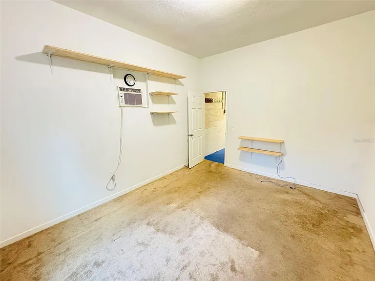 2022 Edgewood Rd — Photo 23