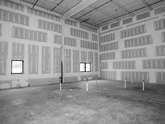 3rd image of 215 S Jefferson Ave #104