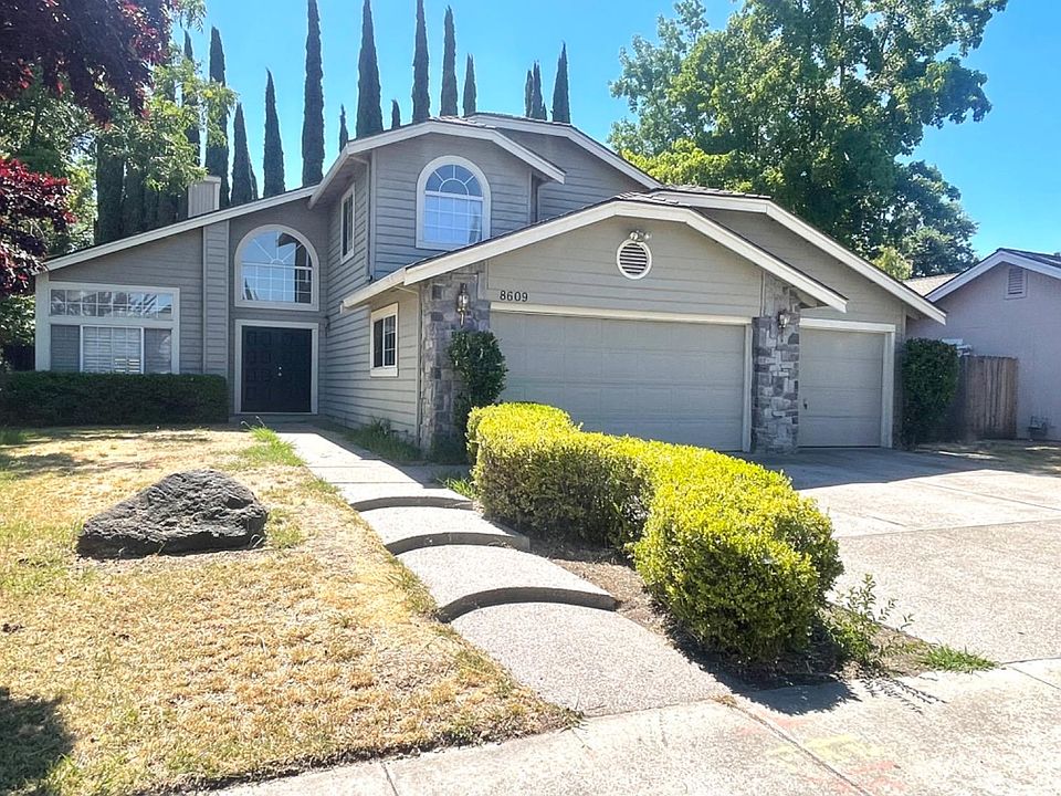 1st image of 8609 Blue Grass Dr