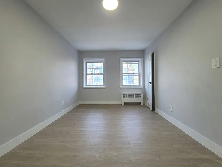 88 Forest Hill Pkwy #21J — Photo 8