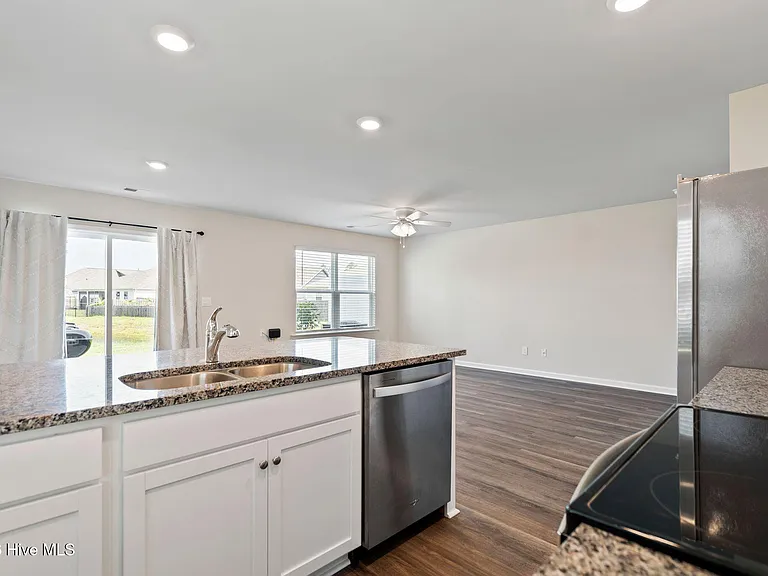 3130 Lobelia Ln #1101 — Photo 5