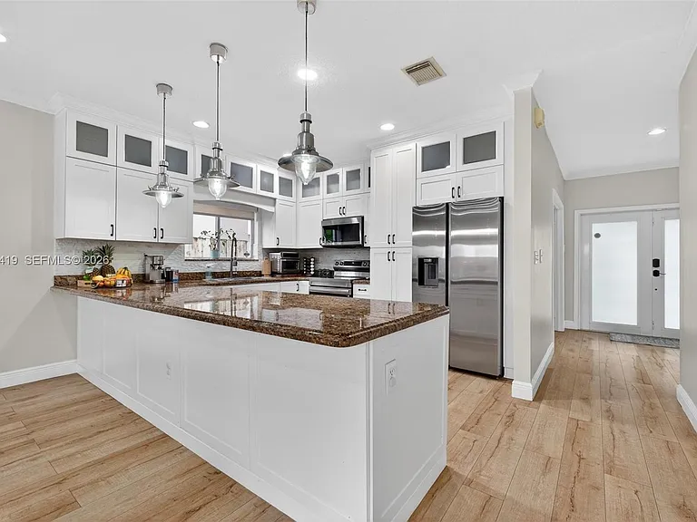 15874 SW 138th Ter — Photo 16