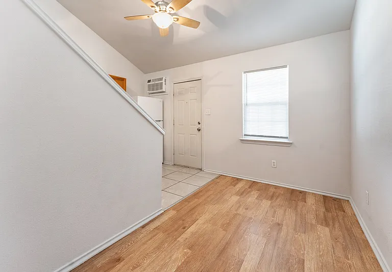 720 Pritchett Ln #5 — Photo 7