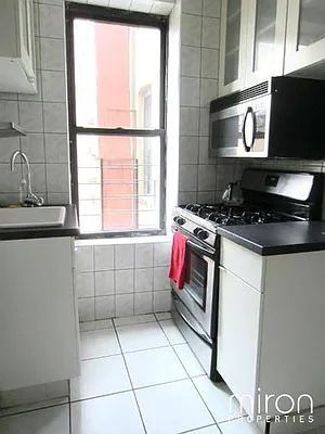 Rented by Miron Properties | media 27