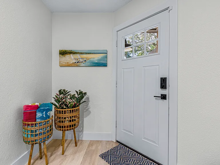 Windjammer Ln — Photo 19