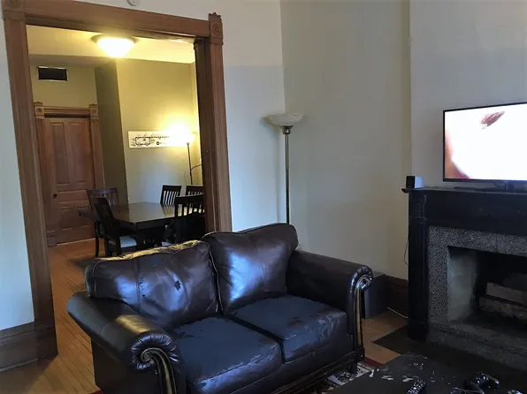 822 W George St APT 1, Chicago, IL 60657