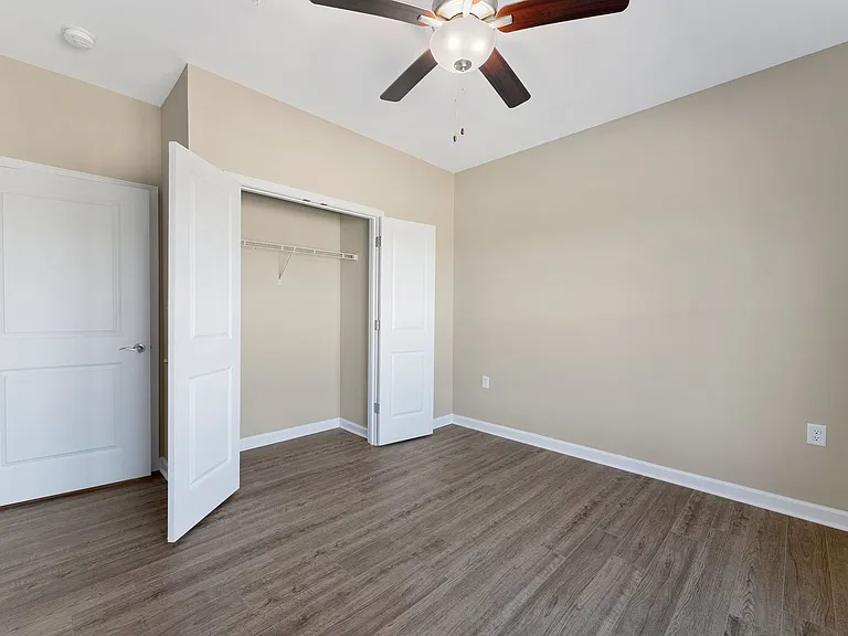 Field Haven Apartments — Photo 26