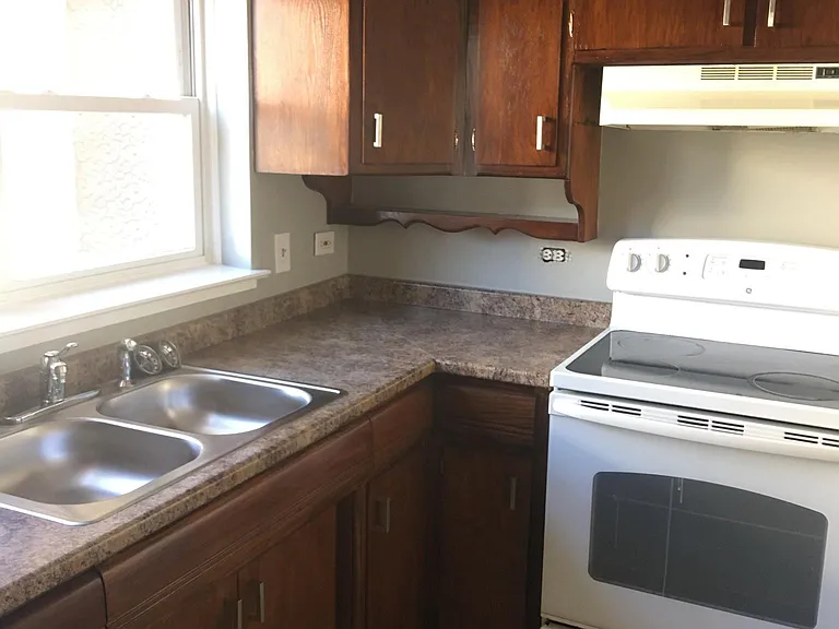 1217 N La Grange Rd #1F — Photo 1