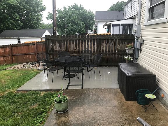 3rd image of 1735 Cypress St