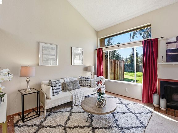 5th image of 27773 Pistachio Ct