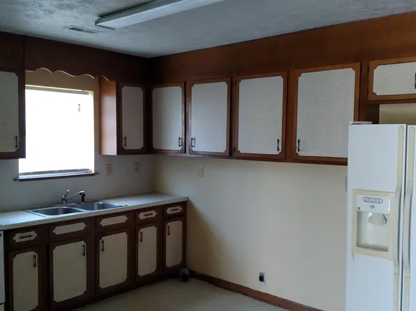 715 N Lee St, Salisbury, NC 28144