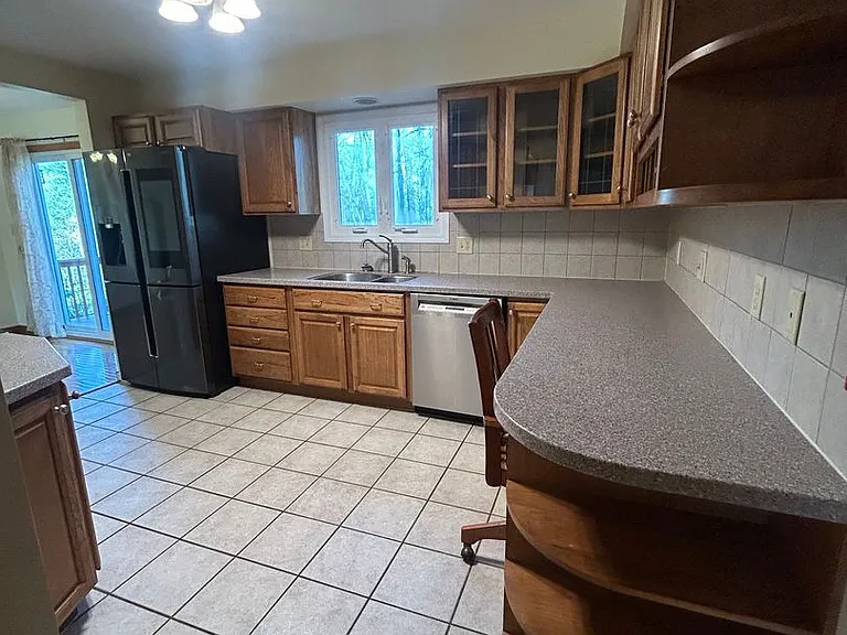 643 Wiltshire Dr — Photo 12