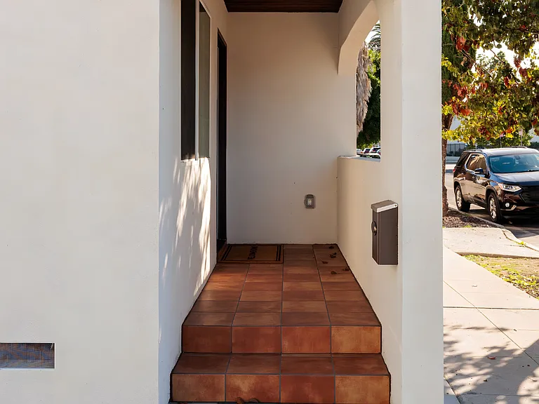 8312 S Harvard Blvd — Photo 27