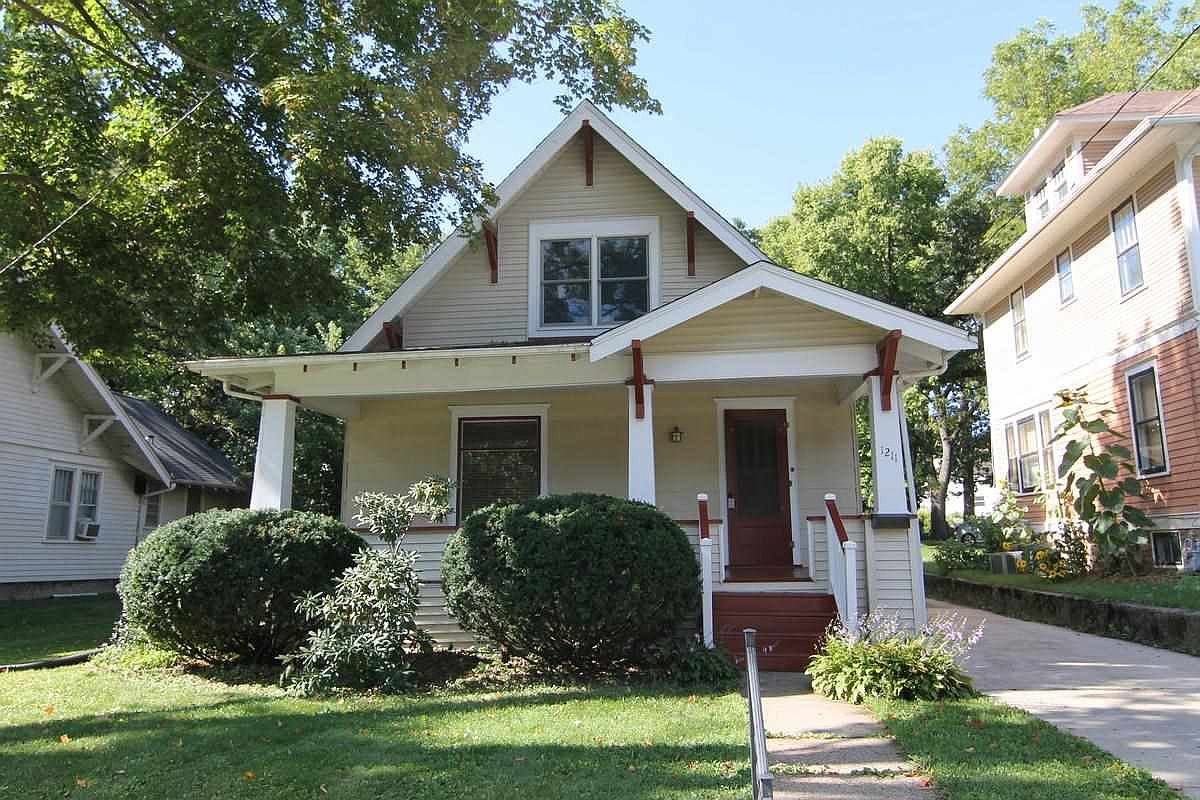 1211 Muscatine Ave, Iowa City, IA 52240 Zillow