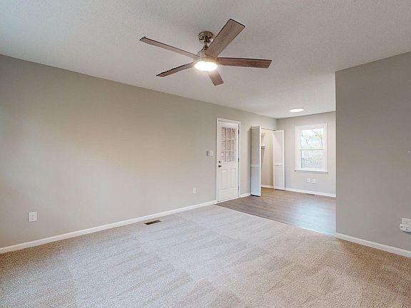 3rd image of 394 Jeanette Street