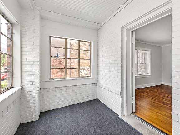 3rd image of 4341 Mercier St APT 1S
