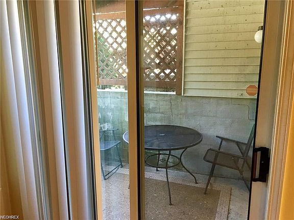 5th image of 1304 Cedarwood Dr APT D1