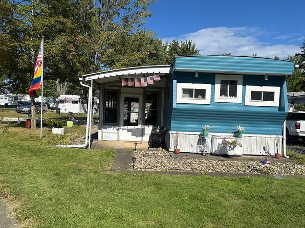 14 Inner Dr, Vienna, OH 44473