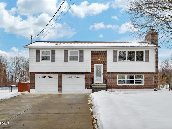 31 Tanners Lane, Rensselaer, NY 12144