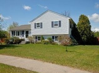 490 Stockdale Cir, Rollinsford, NH 03869
