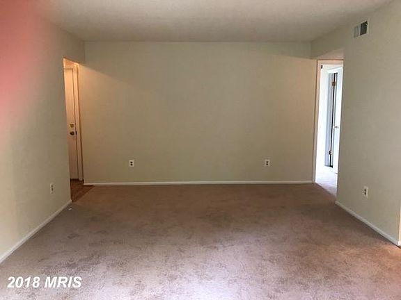 2nd image of 12177 Chaucer Ln #12177