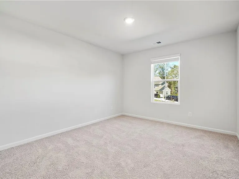 785 Summerwood Ln — Photo 33