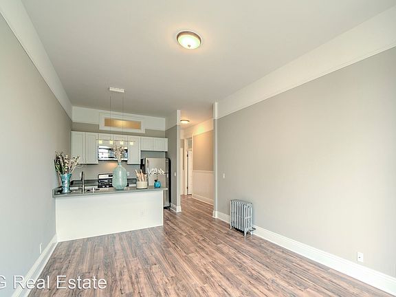 3rd image of 341 Georgia St #17246546