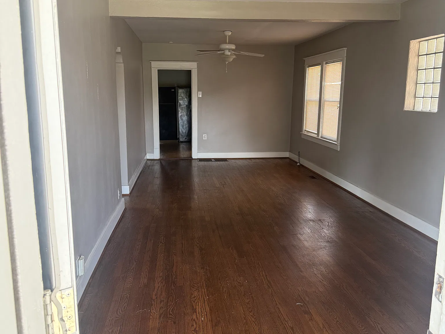 2 bed, 1056 sqft, $1,600 — Photo 3