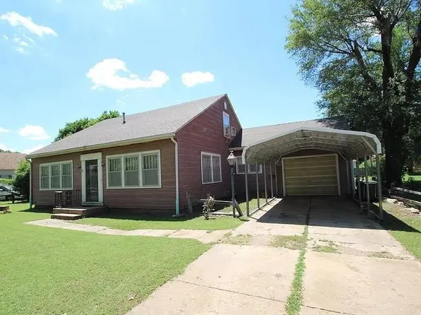 1712 Oak St, Harper, KS 67058