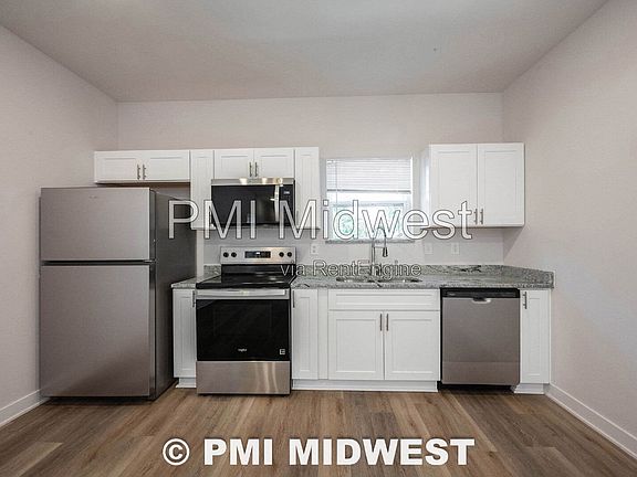 5th image of 1525 E Market St