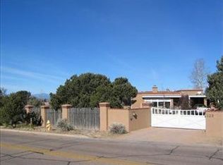 123 E San Mateo Rd, Santa Fe, NM 87505