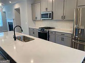 2242 Whistler Way NE — Photo 3