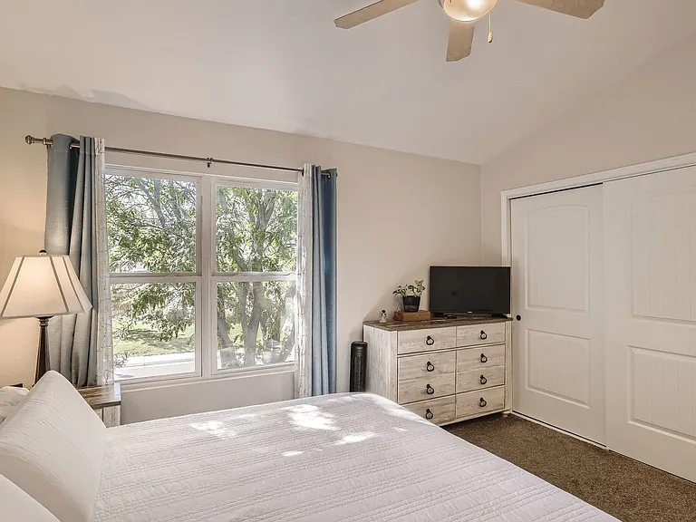 10587 W Maplewood Dr #F — Photo 6