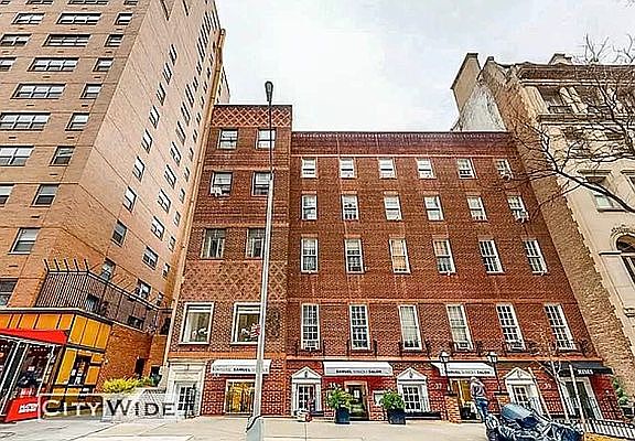 4th image of 37 E 65th St #3H