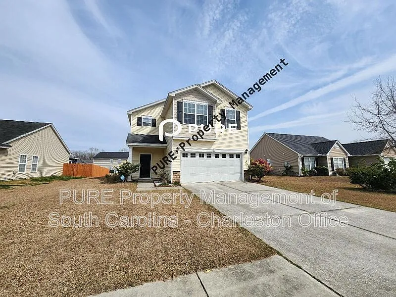 3 bed, 2.5 bath, 1680 sqft, $2,249 — Photo 2