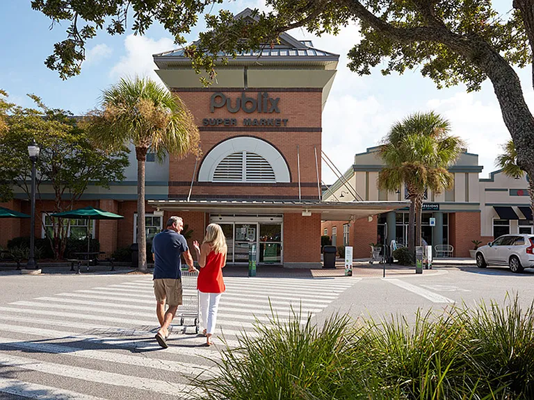 Nearby grocers include a Publix Supermarket