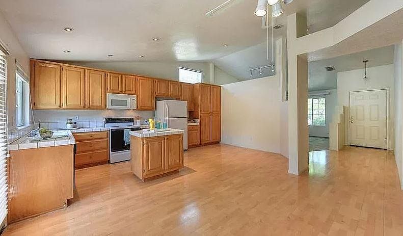 1st image of 3241 Alyssum Cir
