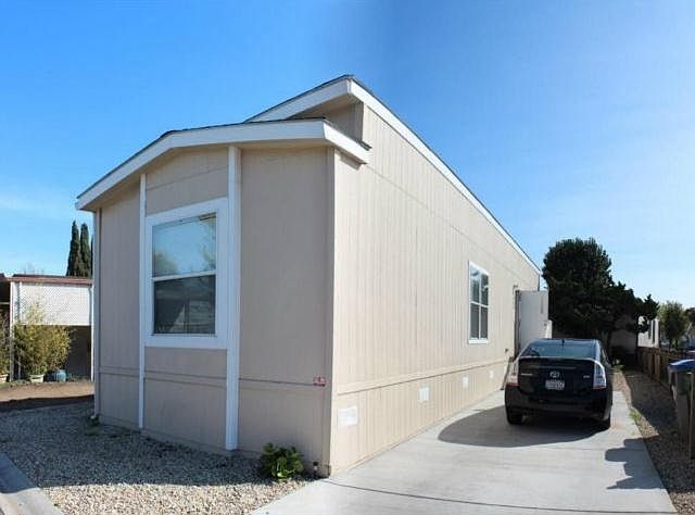 1st image of 1453 Sunbeam Cir #1453