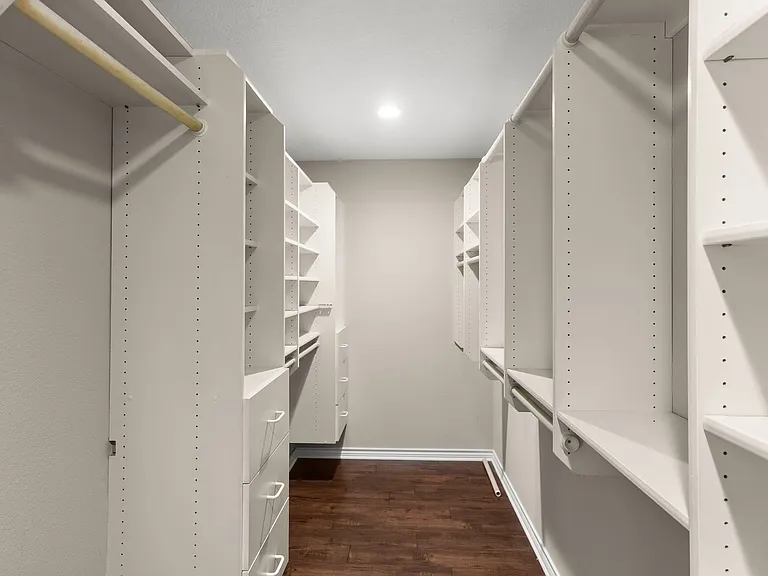 18052 Hobbit Ct — Photo 19