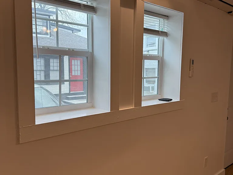 1120 W Mulberry St — Photo 4