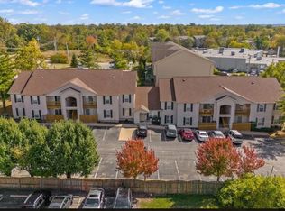 9970 Arthur Ln #D, Saint Louis, MO 63128