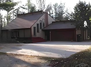 5760 S Huron Rd, Pinconning, MI 48650